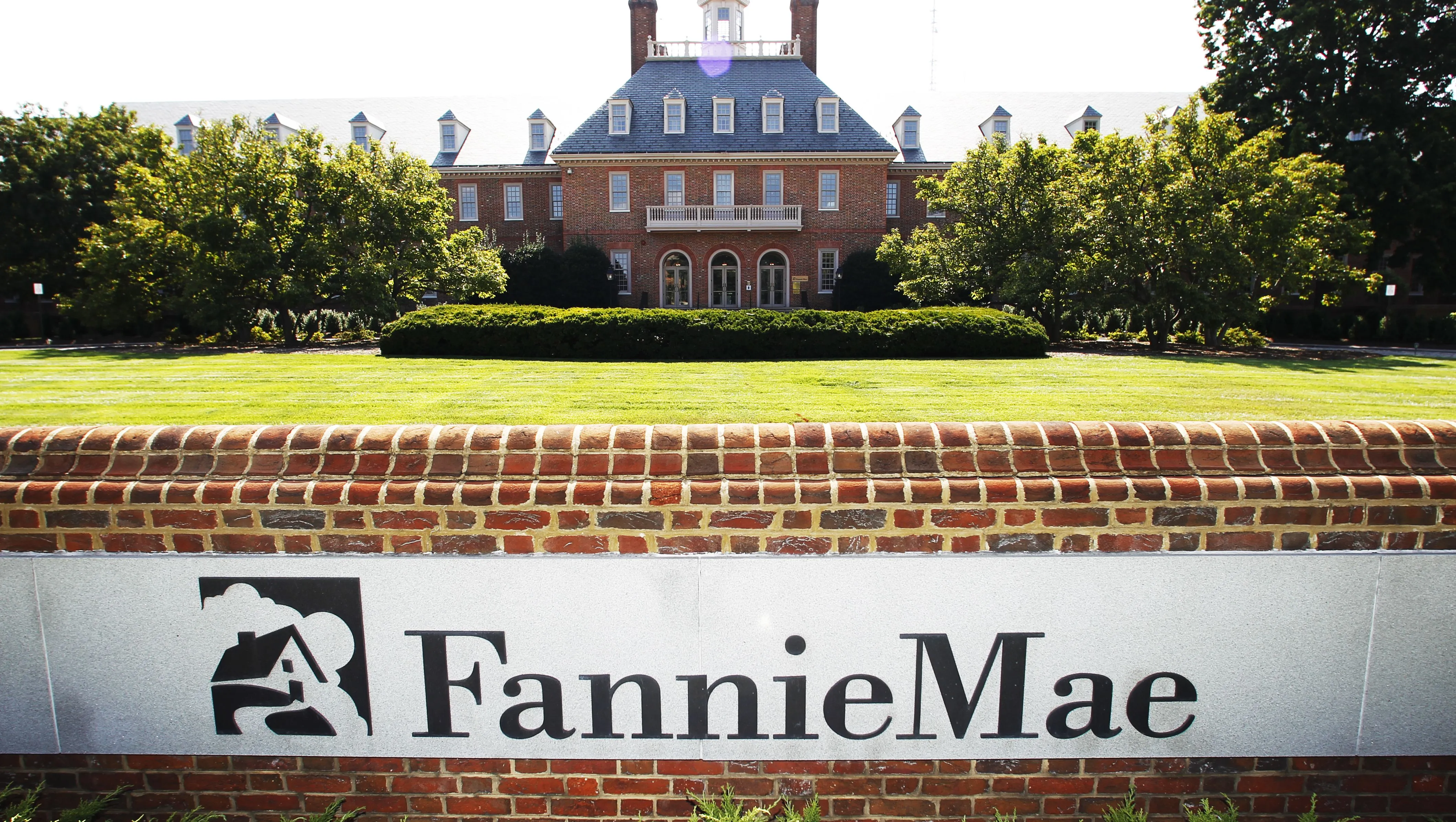 Avoid Foreclosure with Fannie Mae and Freddie Mac